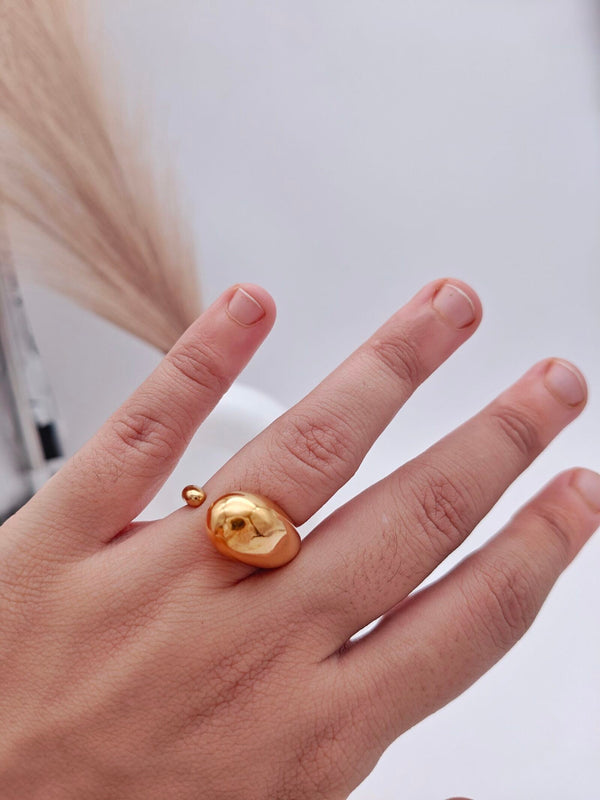 Bold Korean Cuff Ring (Gold)