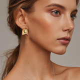 Curved Elegance Stud Earrings